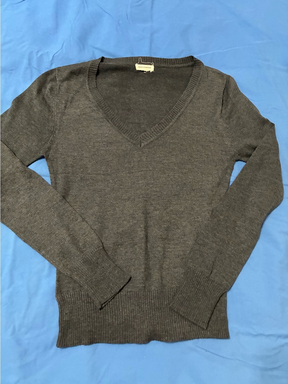 Sweaters bundle - Picture 11 of 12